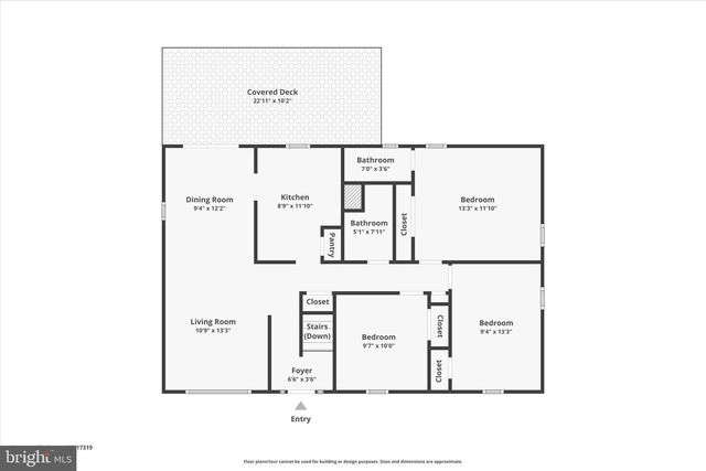 5 LOCUST CIR, Etters, PA 17319