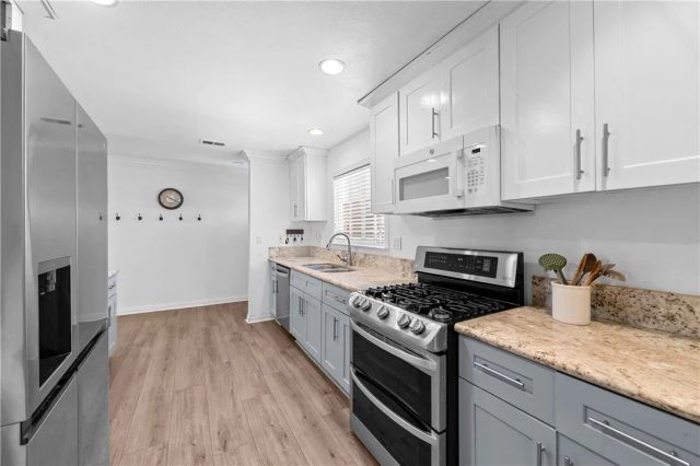 5921 Chinook Drive, Huntington Beach, CA 92647