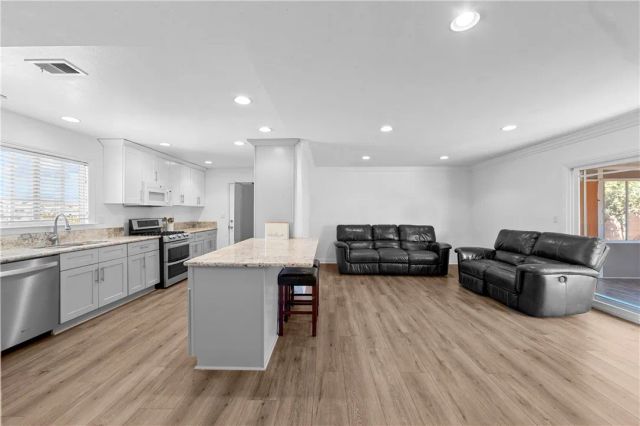 5921 Chinook Drive, Huntington Beach, CA 92647