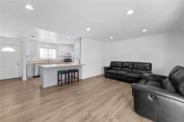 5921 Chinook Drive, Huntington Beach, CA 92647
