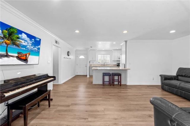 5921 Chinook Drive, Huntington Beach, CA 92647
