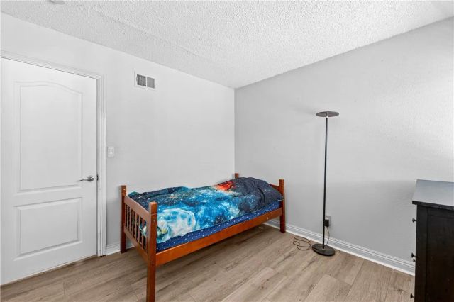 5921 Chinook Drive, Huntington Beach, CA 92647