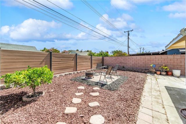 5921 Chinook Drive, Huntington Beach, CA 92647