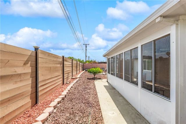 5921 Chinook Drive, Huntington Beach, CA 92647