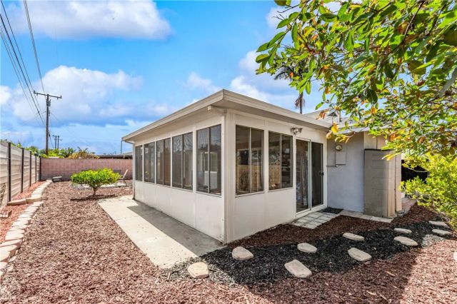 5921 Chinook Drive, Huntington Beach, CA 92647