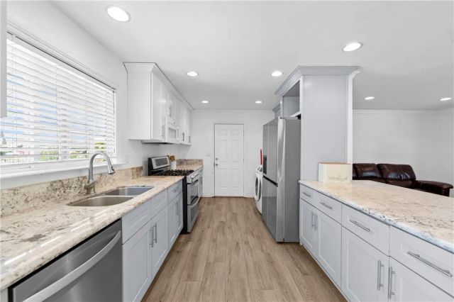 5921 Chinook Drive, Huntington Beach, CA 92647