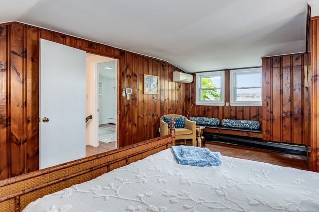 12 Fourth Avenue, Old Saybrook, CT 06475