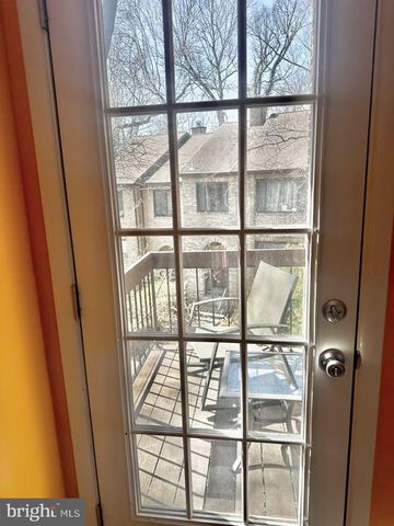 8737 SHERIDAN FARMS CT, Springfield, VA 22152