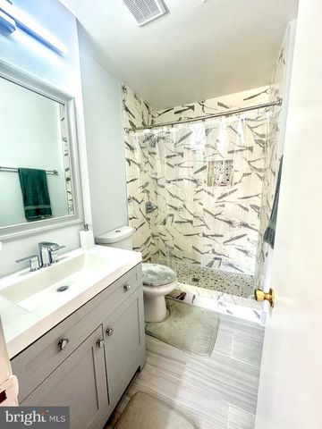 8737 SHERIDAN FARMS CT, Springfield, VA 22152