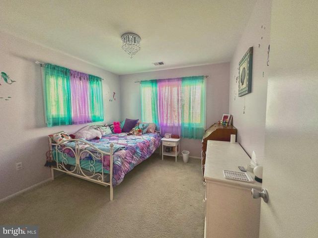 8737 SHERIDAN FARMS CT, Springfield, VA 22152