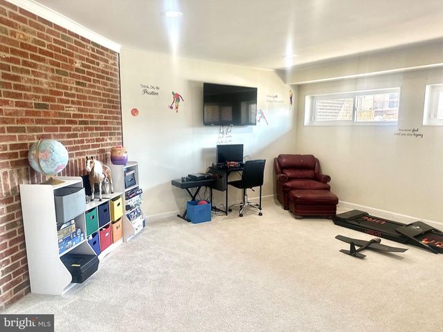 8737 SHERIDAN FARMS CT, Springfield, VA 22152