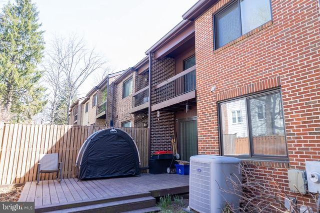 8737 SHERIDAN FARMS CT, Springfield, VA 22152