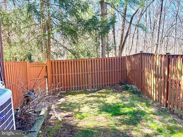 8737 SHERIDAN FARMS CT, Springfield, VA 22152