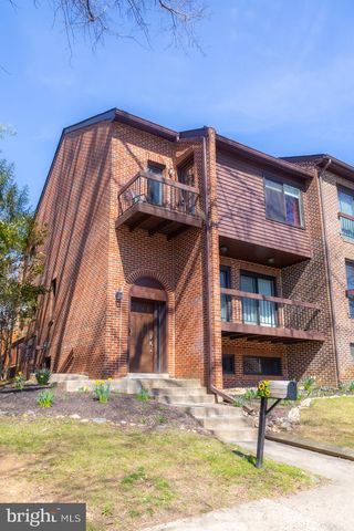 8737 SHERIDAN FARMS CT, Springfield, VA 22152