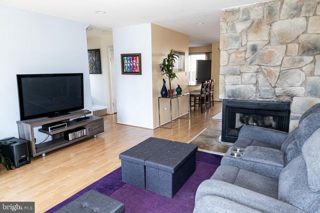 8737 SHERIDAN FARMS CT, Springfield, VA 22152