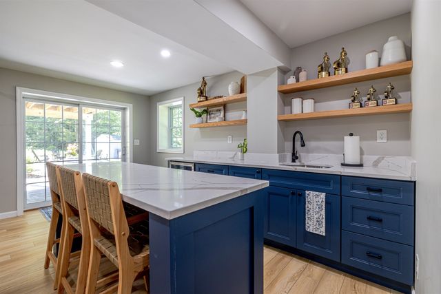 877 River Road, Weare, NH 03281