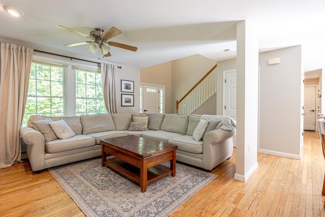 877 River Road, Weare, NH 03281