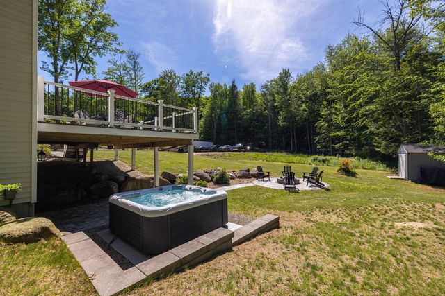 877 River Road, Weare, NH 03281