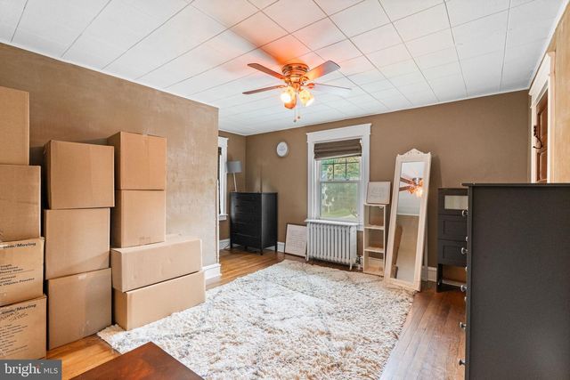23 W KNOWLES AVE, Glenolden, PA 19036