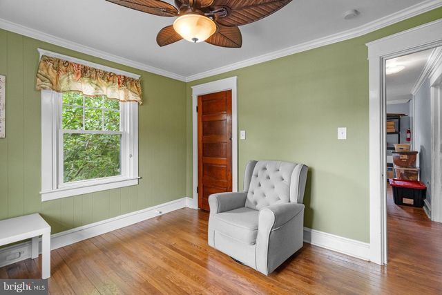 23 W KNOWLES AVE, Glenolden, PA 19036