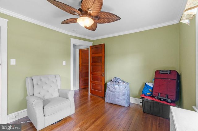 23 W KNOWLES AVE, Glenolden, PA 19036