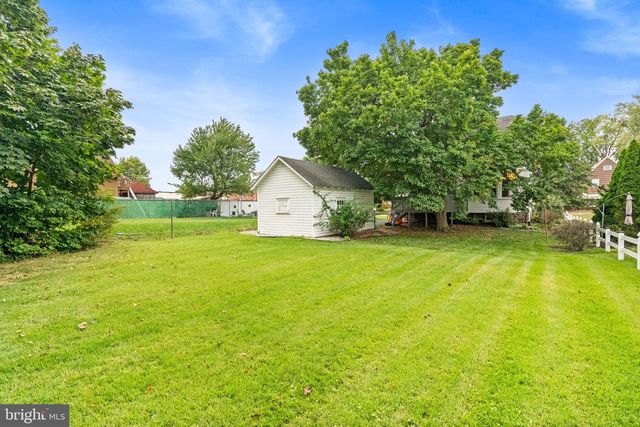 23 W KNOWLES AVE, Glenolden, PA 19036