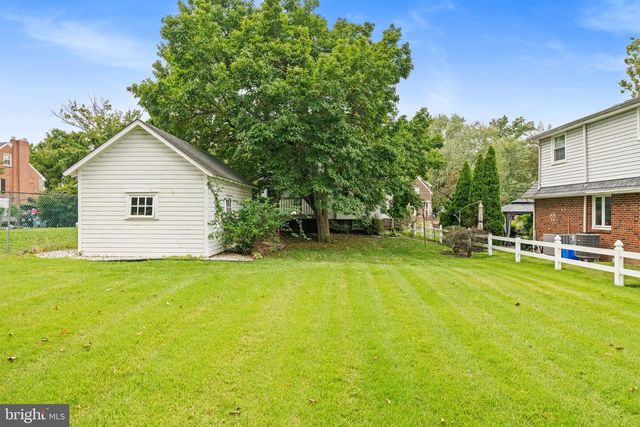 23 W KNOWLES AVE, Glenolden, PA 19036
