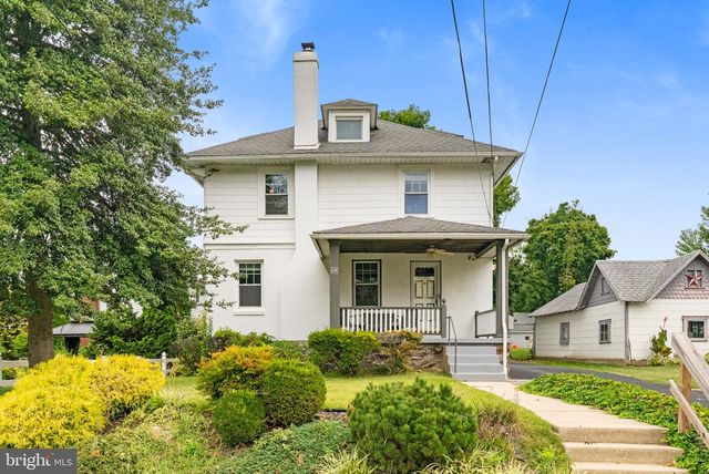 23 W KNOWLES AVE, Glenolden, PA 19036