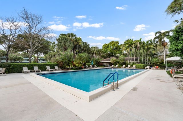 806 Cypress Grove Lane 305, Pompano Beach, FL 33069