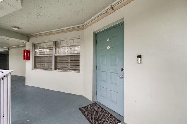 806 Cypress Grove Lane 305, Pompano Beach, FL 33069