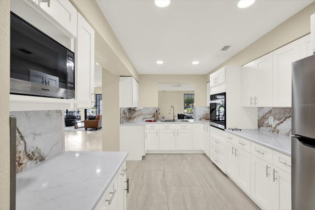 2333 FEATHER SOUND DRIVE B507, Clearwater, FL 33762