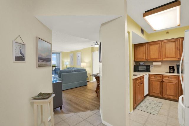 2333 FEATHER SOUND DRIVE B507, Clearwater, FL 33762