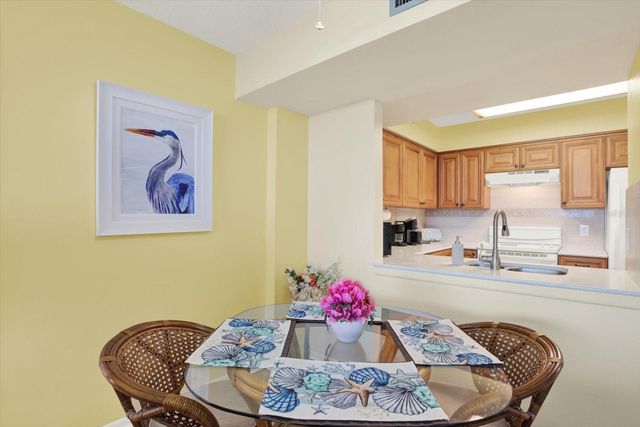 2333 FEATHER SOUND DRIVE B507, Clearwater, FL 33762
