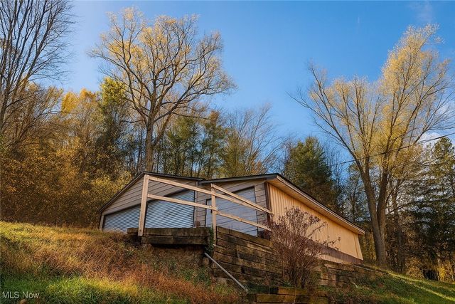 56612 Mcgee Road, Shadyside, OH 43947