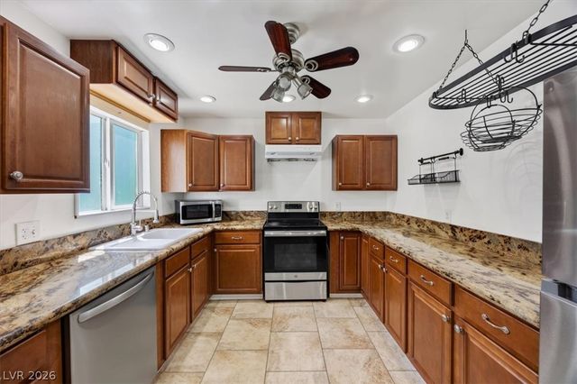 3688 Garden South Drive, Las Vegas, NV 89121