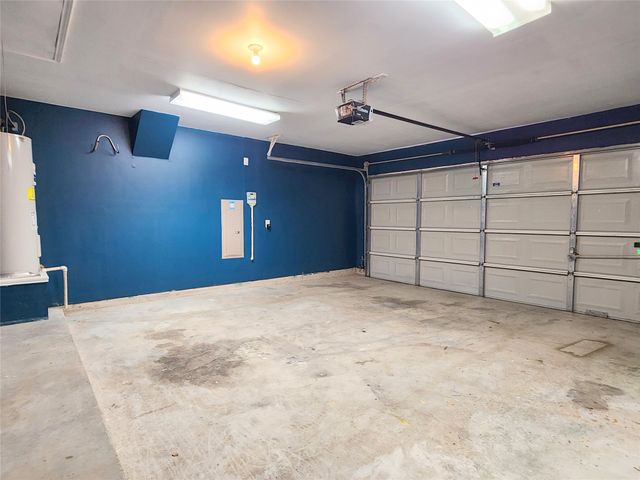 1605 Cardinal Way, Aubrey, TX 76227