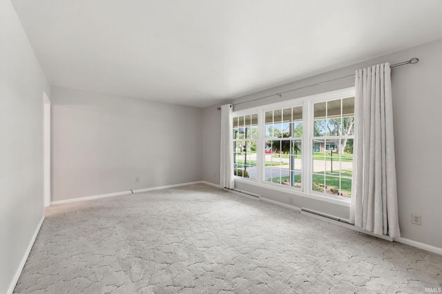 2811 Trent Drive, Fort Wayne, IN 46815