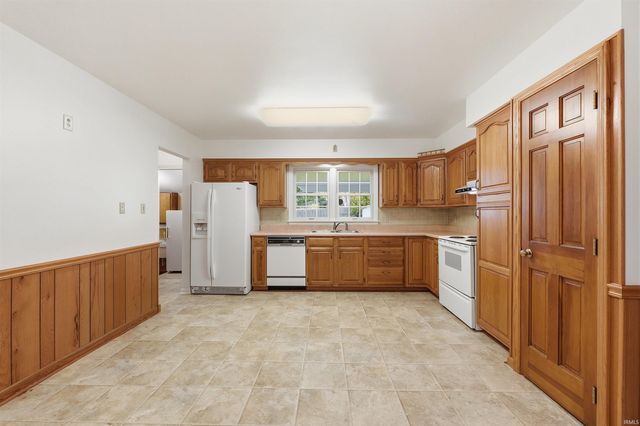 2811 Trent Drive, Fort Wayne, IN 46815