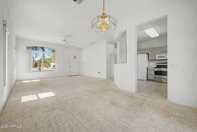 13621 W RAVENSWOOD Drive, Sun City West, AZ 85375