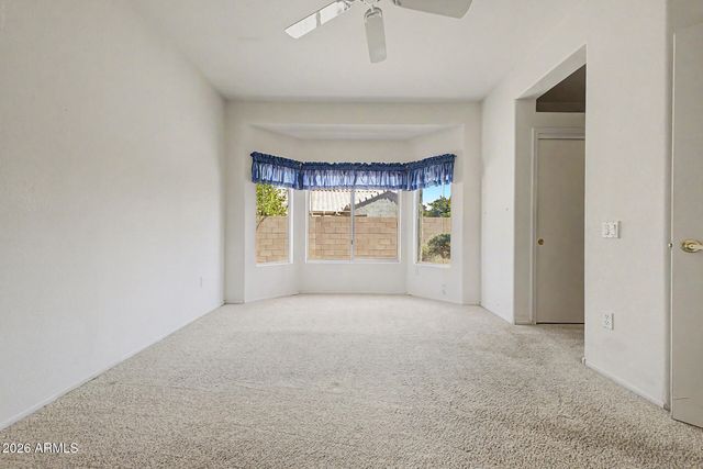 13621 W RAVENSWOOD Drive, Sun City West, AZ 85375