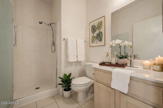 13621 W RAVENSWOOD Drive, Sun City West, AZ 85375