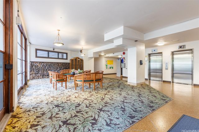 445 Kaiolu Street 604, Honolulu, HI 96815