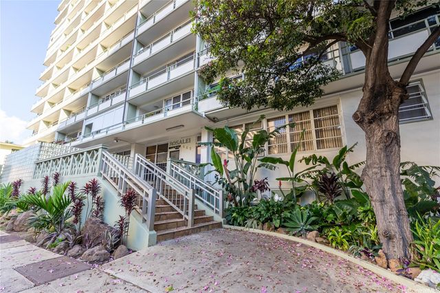 445 Kaiolu Street 604, Honolulu, HI 96815