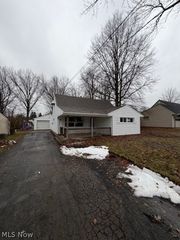 431 Westgate Boulevard, Youngstown, OH 44515