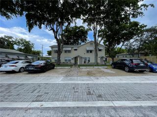 26 SE 13th Ter 1, Dania Beach, FL 33004