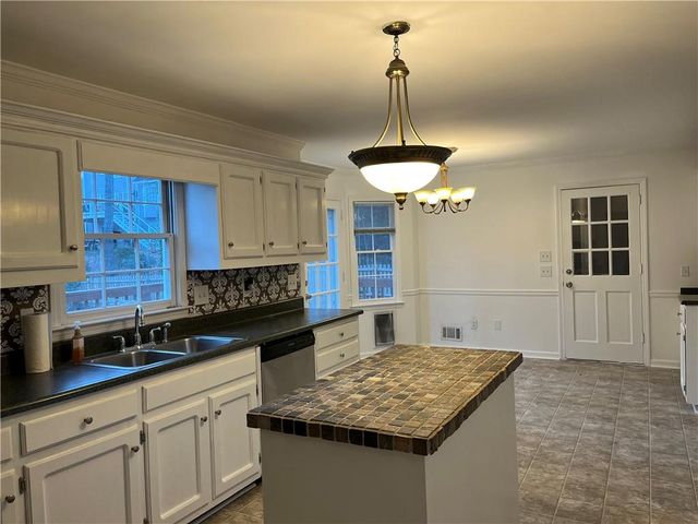 1190 Haverhill Trail, Lawrenceville, GA 30044