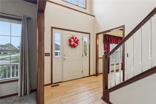 12235 Cantburg Avenue NW, Uniontown, OH 44685