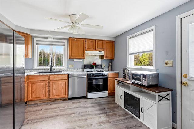 21 Nutter Circle, Barnstead, NH 03225