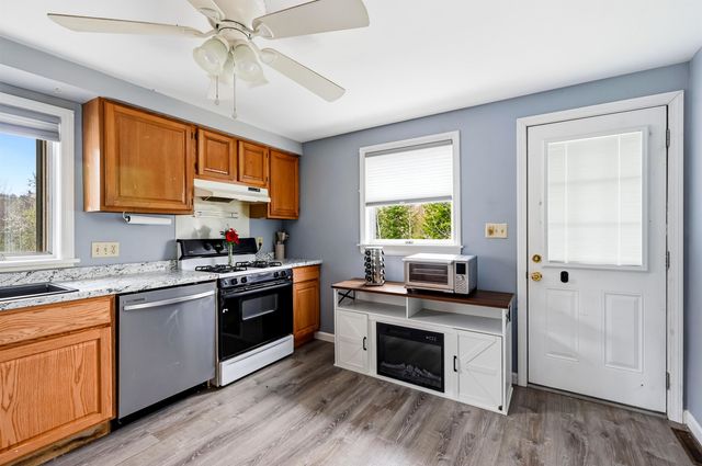 21 Nutter Circle, Barnstead, NH 03225