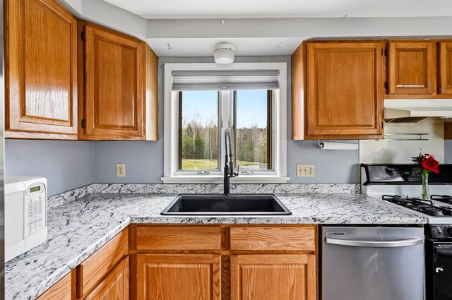 21 Nutter Circle, Barnstead, NH 03225
